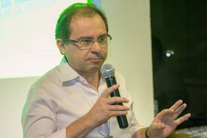 Roberto Moreira: Carlos Matos defende o adiamento das eleições para novembro