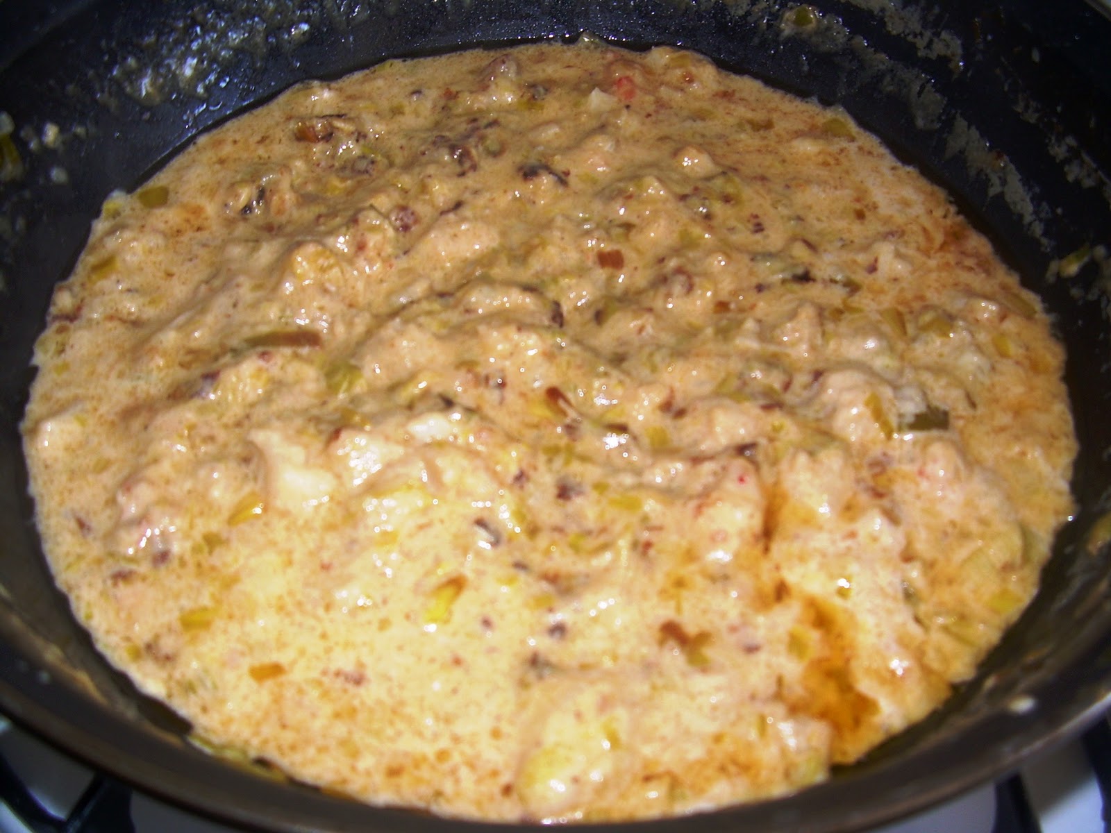 Gastronomicón "Galets" rellenos de marisco con salsa de