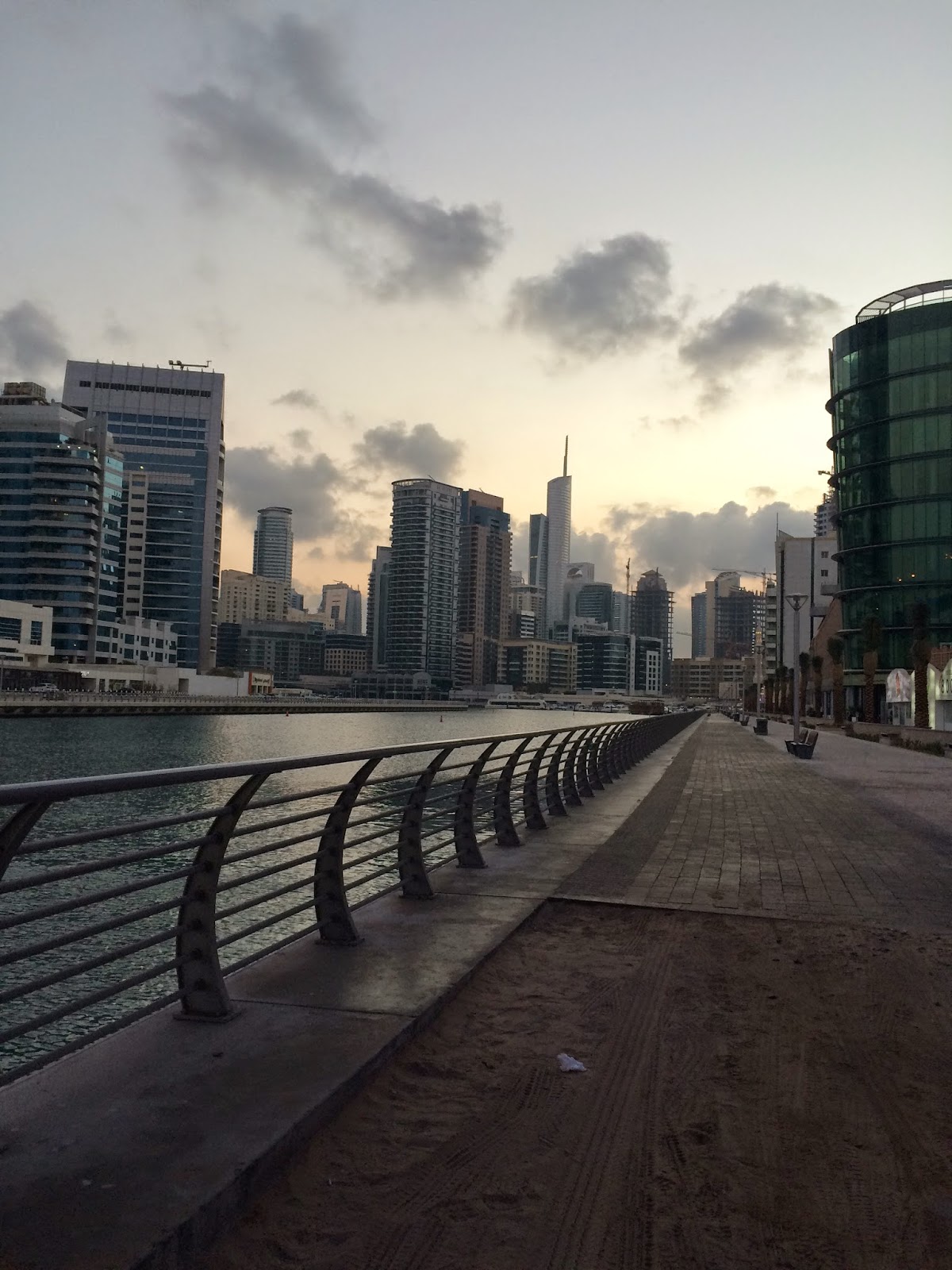 so Dubai does get cold! jokeyhee