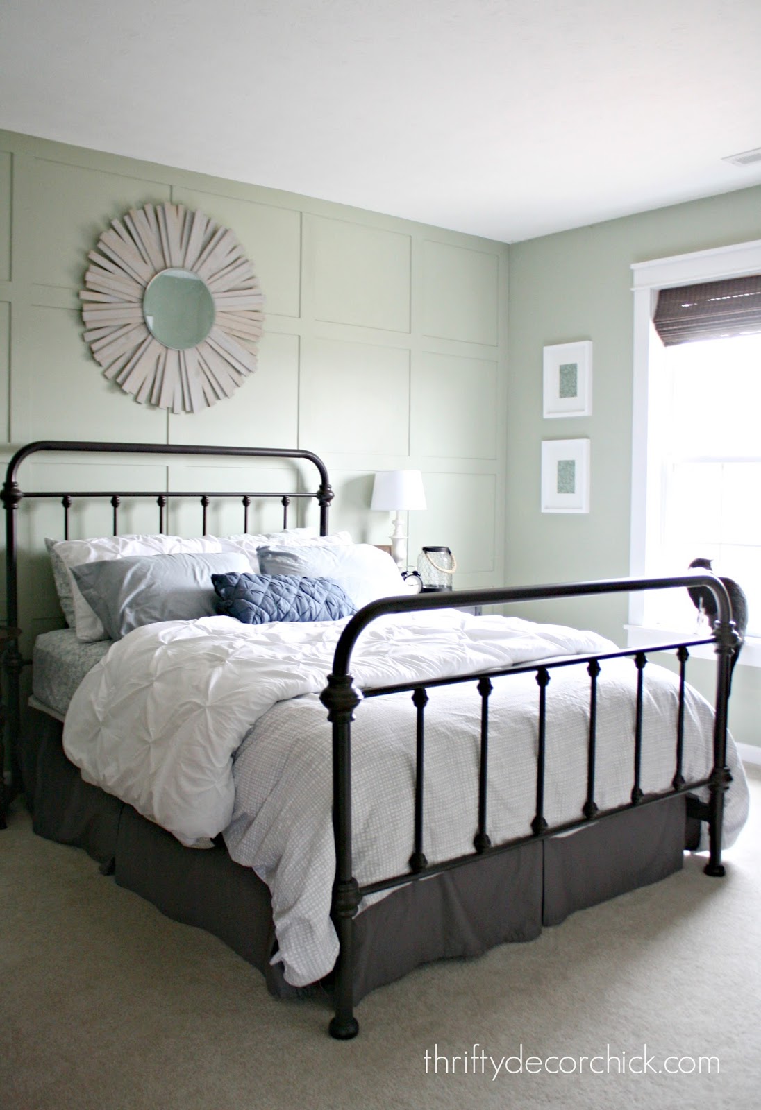 An AFFORDABLE Farmhouse Style Metal Bed Thrifty Decor Chick Thrifty