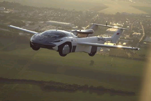 Prototype flying car travels between Slovakian cities