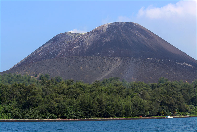 Gunung Terindah di Indonesia Gunung Terindah di Indonesia