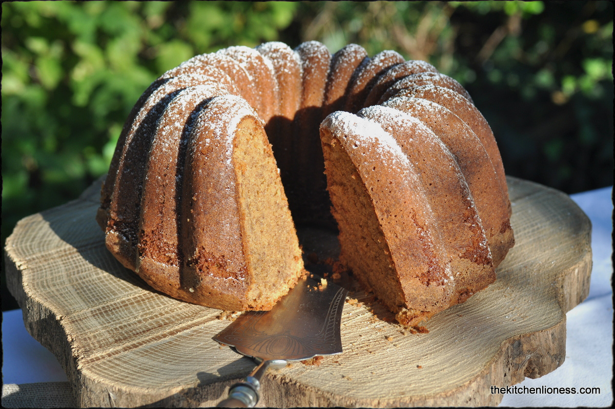 The Kitchen Lioness: Autumnal Spice Bundt Cake with Sugar Beet Syrup ...