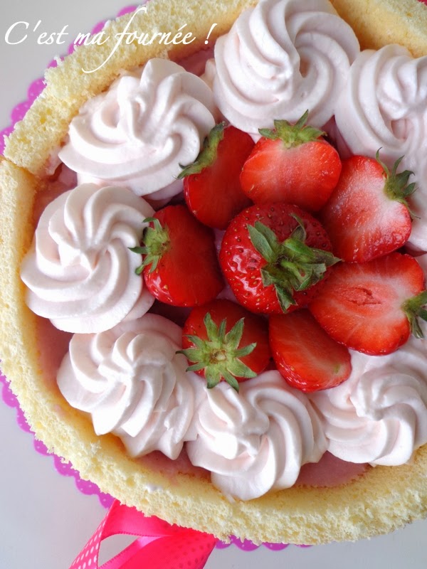 La Charlotte Aux Fraises D Olivier Bajard