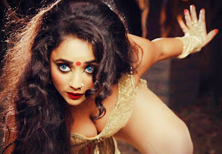 Rani Chatterjee Social Media Photos & Videos 04-08-2020