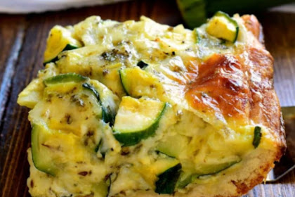 CHEESY ZUCCHINI BAKE