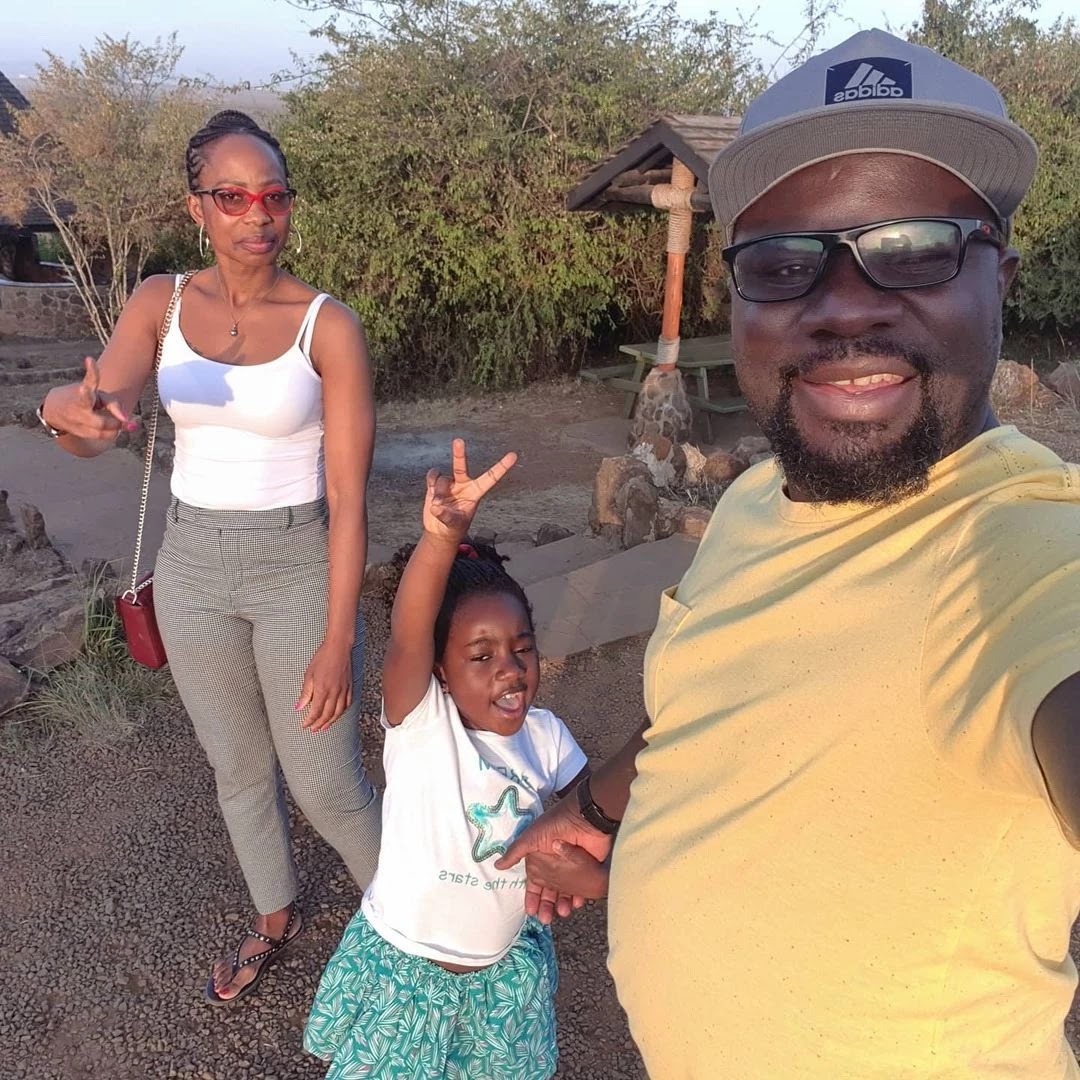 Gidi Gidi and his wife and daughter Marie- Rose Gidi Gidi and his wife and daughter Marie- Rose Gidi Gidi and his wife and daughter Marie- Rose Gidi Gidi and his wife and daughter Marie- Rose