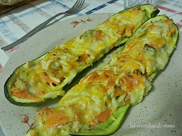 Calabacines rellenos de atún