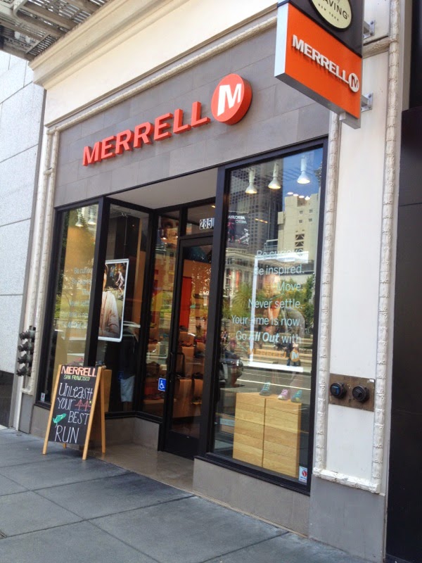 tag på sightseeing Kantine foretrække Discovery - One Man's Struggle with Life, Liberty and the Pursuit of  Happiness...: The Union. Square Merrell Store...