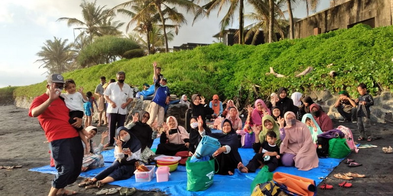 TK Rare Muchtary Tabanan Wisata ke Pantai Kelating