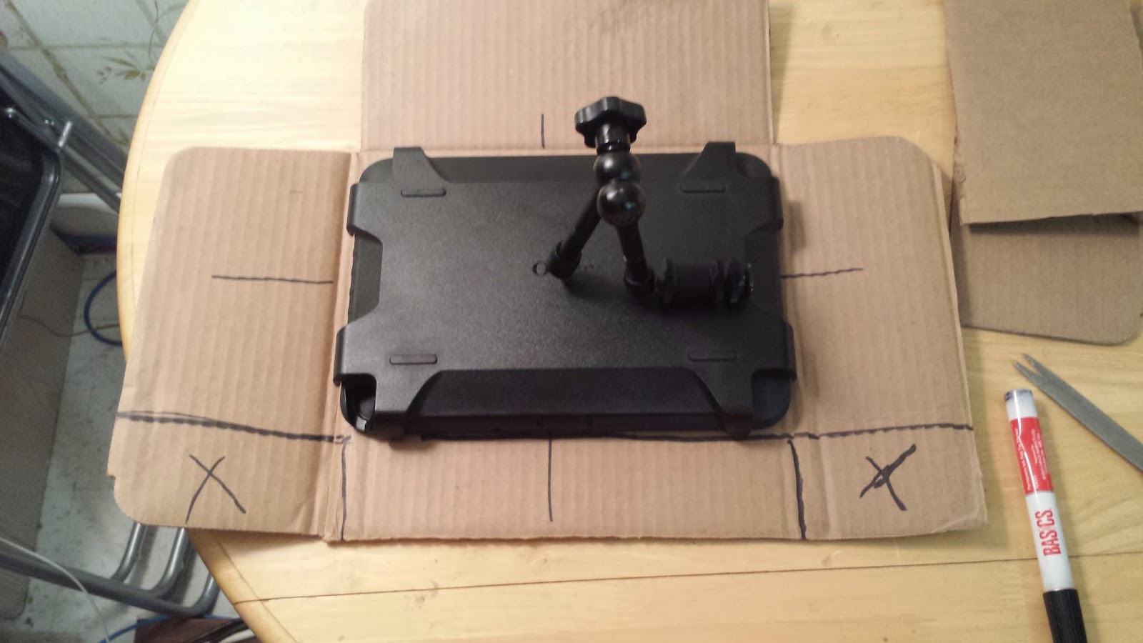 The 10 inch Selfie Cam DIY Tablet Sun Shade