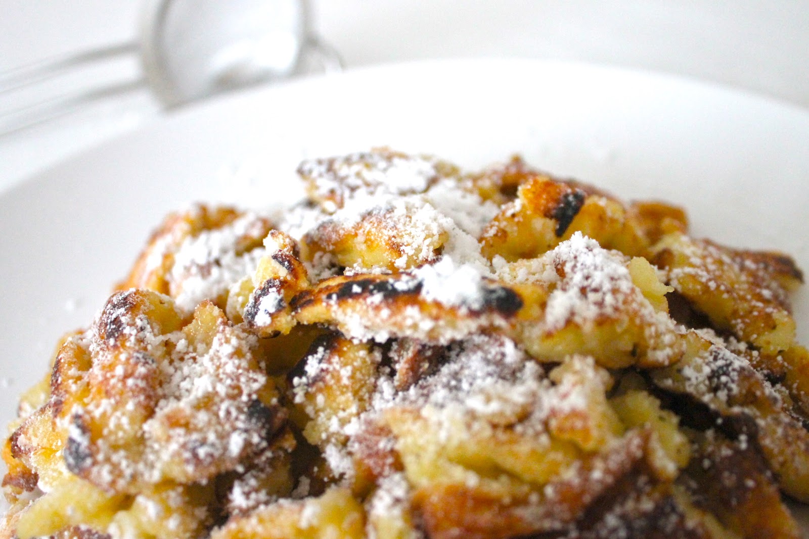 Rezept für Kaiserschmarrn – Ein unwiderstehlich süßer Leckerbissen für jeden Anlass
