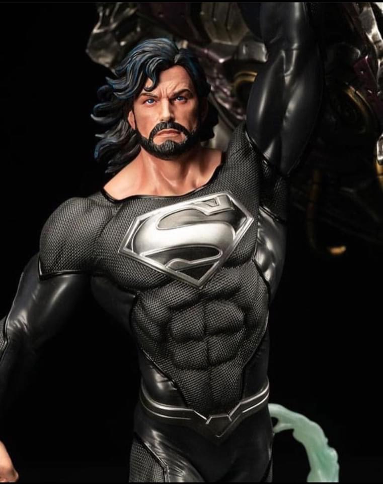JIMSMASH ! ! !: WANT: BLACK SUIT SUPERMAN STATUE (WITH BEARD!)