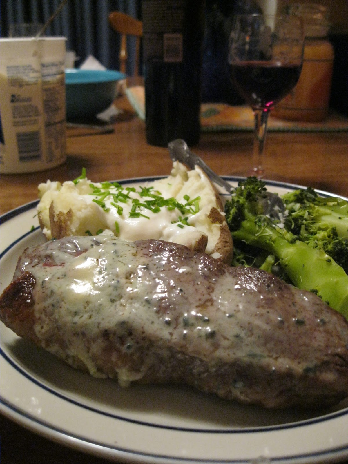 Chewy Morsels Steak with Bleu Cheese