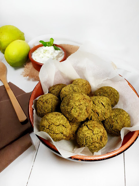 FALAFELS AUX FEUILLES DE CELERI BRANCHE CUISSON AU FOUR (sans gluten)