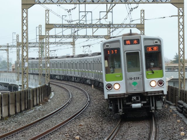 京王電鉄　各停　橋本行き6　都営10-000形230F(節電ダイヤに伴う運行) 