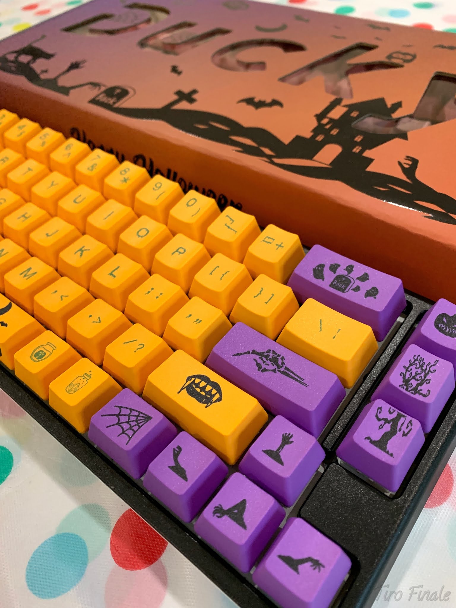 Ducky Halloween Theme Keycaps Review