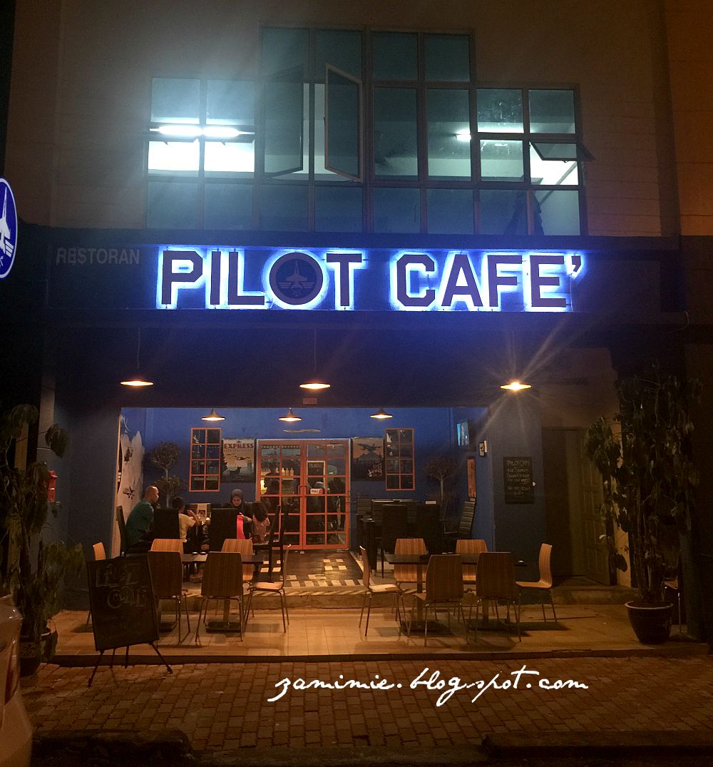 Pilot Cafe, Bandar Baru Nilai.... Today I Write...