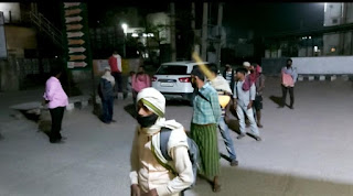 लॉक डाउन के कारण 11 मजदूर मुगल सराय से समस्तीपुर आये पैदल,नौगछिया जाना है,सभी का सदर में जांच के लिए भेजा गया। लॉक डाउन के कारण 11 मजदूर मुगल सराय से समस्तीपुर आये पैदल,नौगछिया जाना है,सभी का सदर में जांच के लिए भेजा गया।