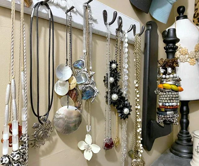 DIY Jewelry and Bracelet organization using a repurposed chair