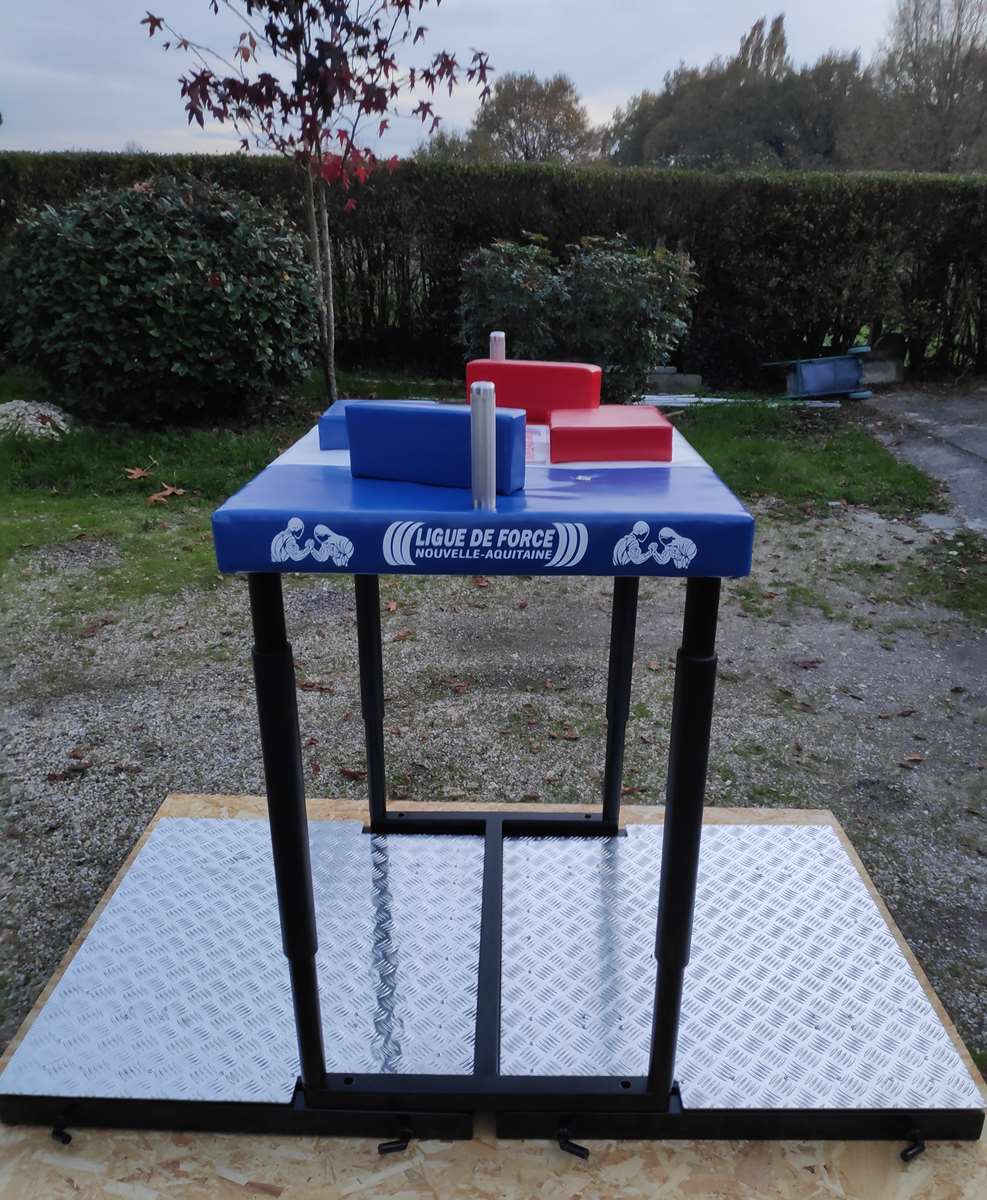 Ligue de Force Nouvelle Aquitaine. TABLE DE BRAS DE FER