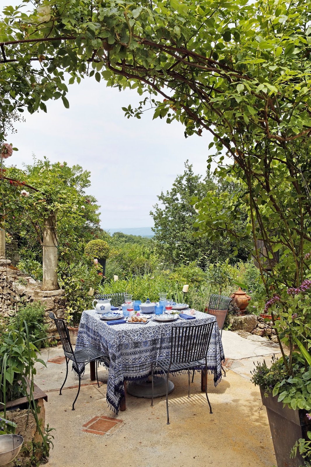 A stone house in South France with an eclectic style