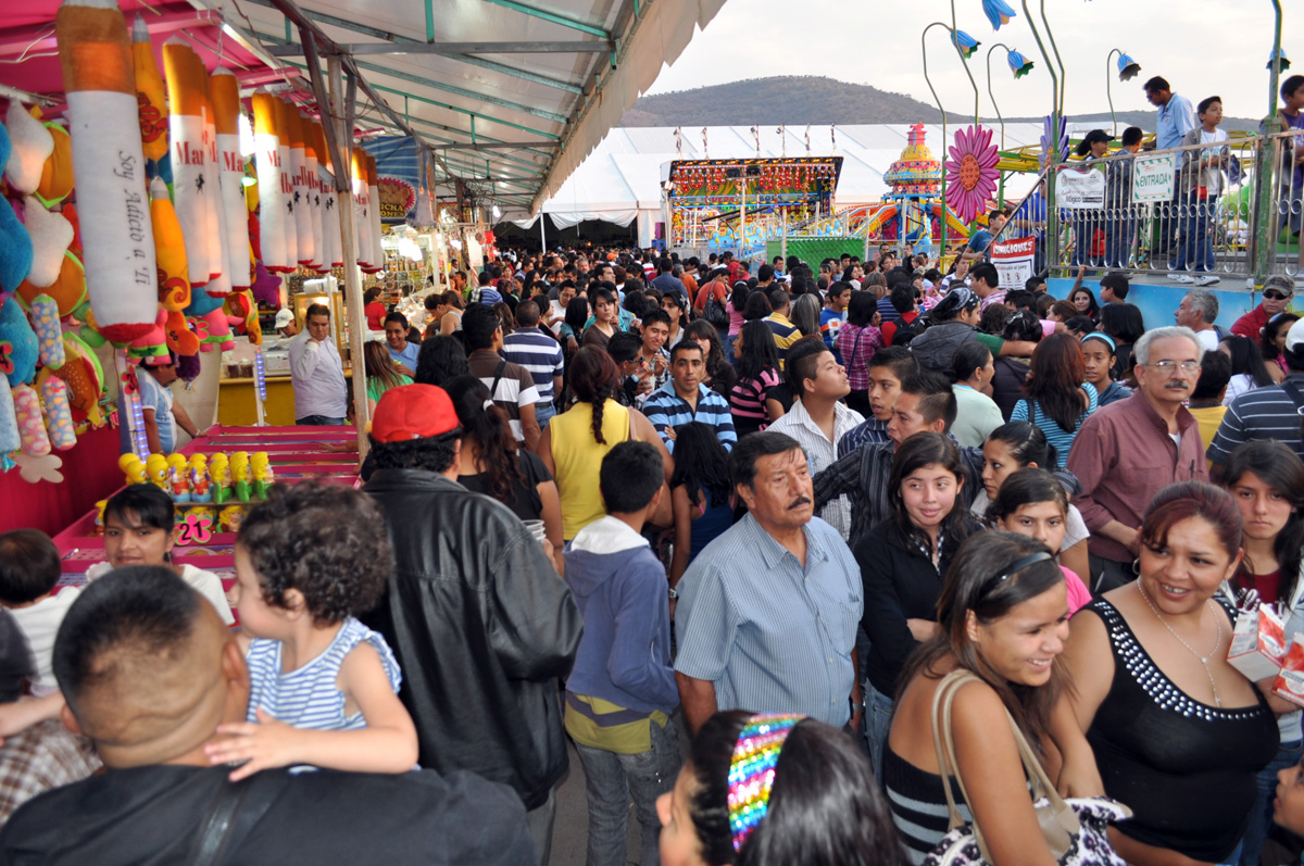 Con record de asistencia termina la Expo Feria Michoacan 2012 Radiar