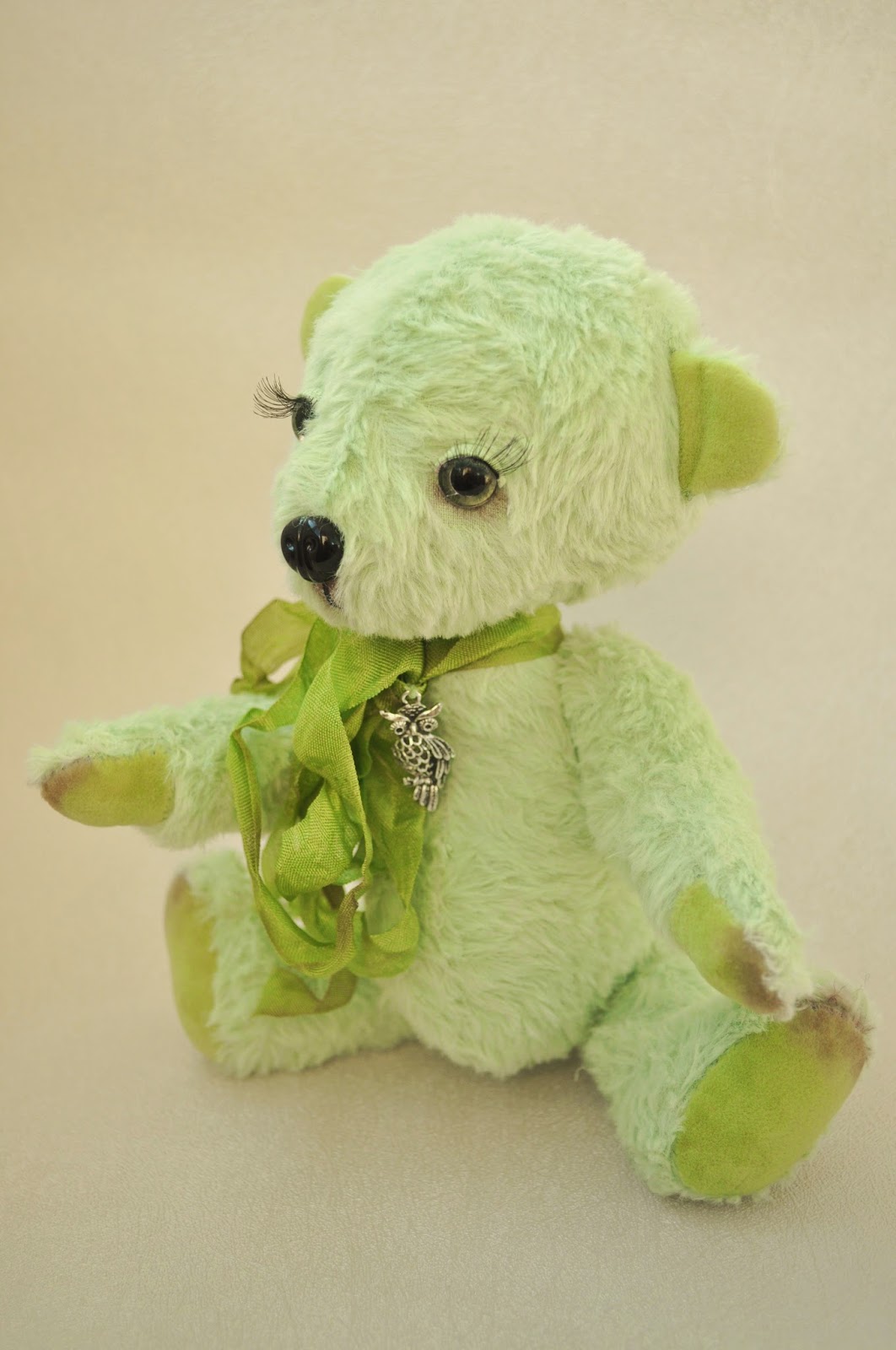 Изумрудная лапочка