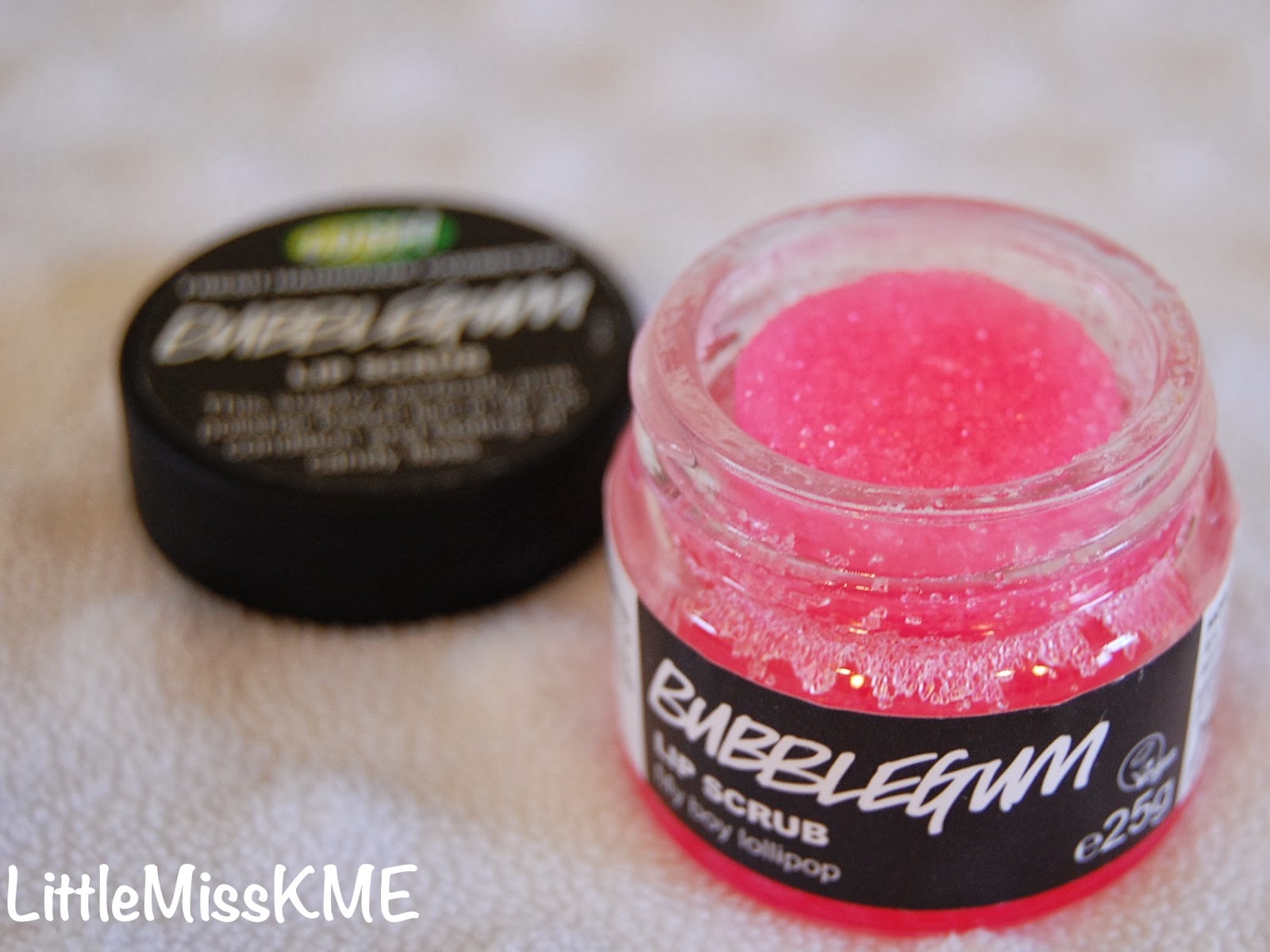 Lush Bubblegum Lip Scrub KIZIWOO