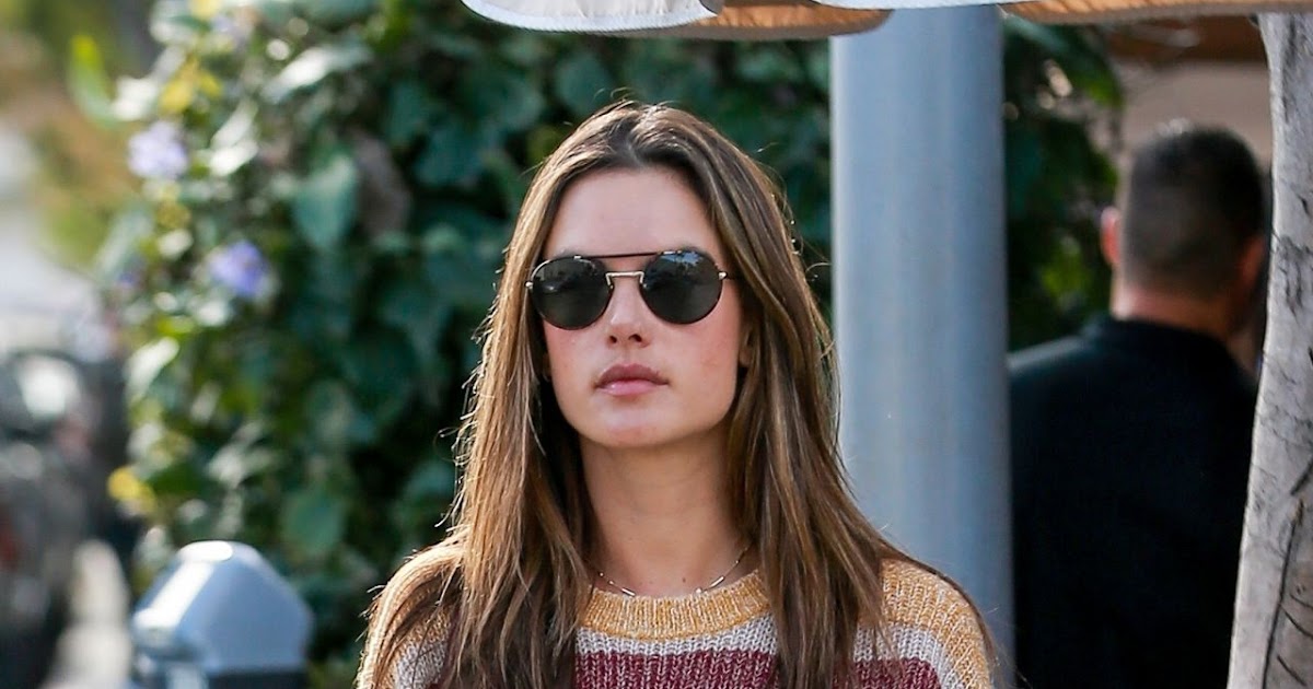 Alessandra Ambrosio Street Style – Il Pastaio in Beverly Hills 01/29/2020