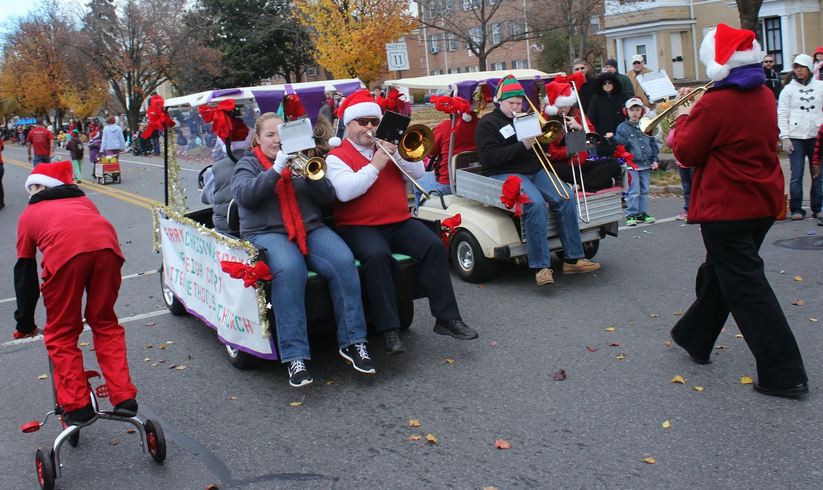 fromtheeditr Photos Inside the Grandin Christmas Parade