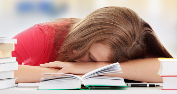 Por que dá sono na hora de ler?