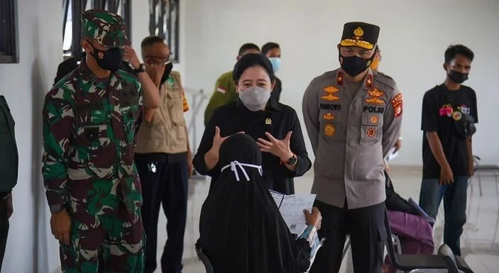 Walah! Sudah Pasang Banyak Baliho, Puan Maharani Tak Dikenali Warga Saat Blusukan di Jakarta Barat