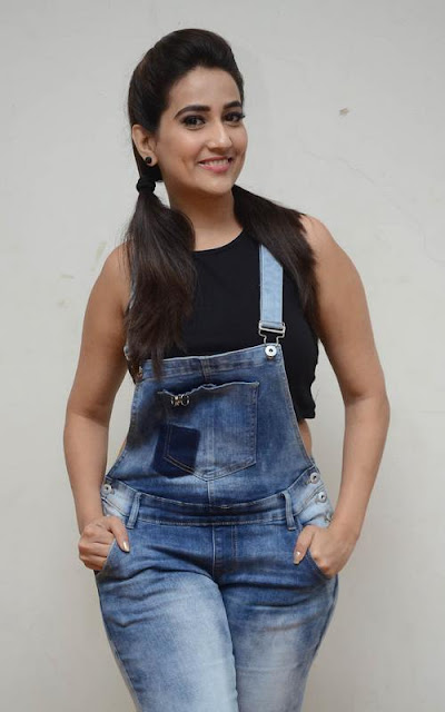 Telugu Actress Manjusha Latest Hot Stills 5