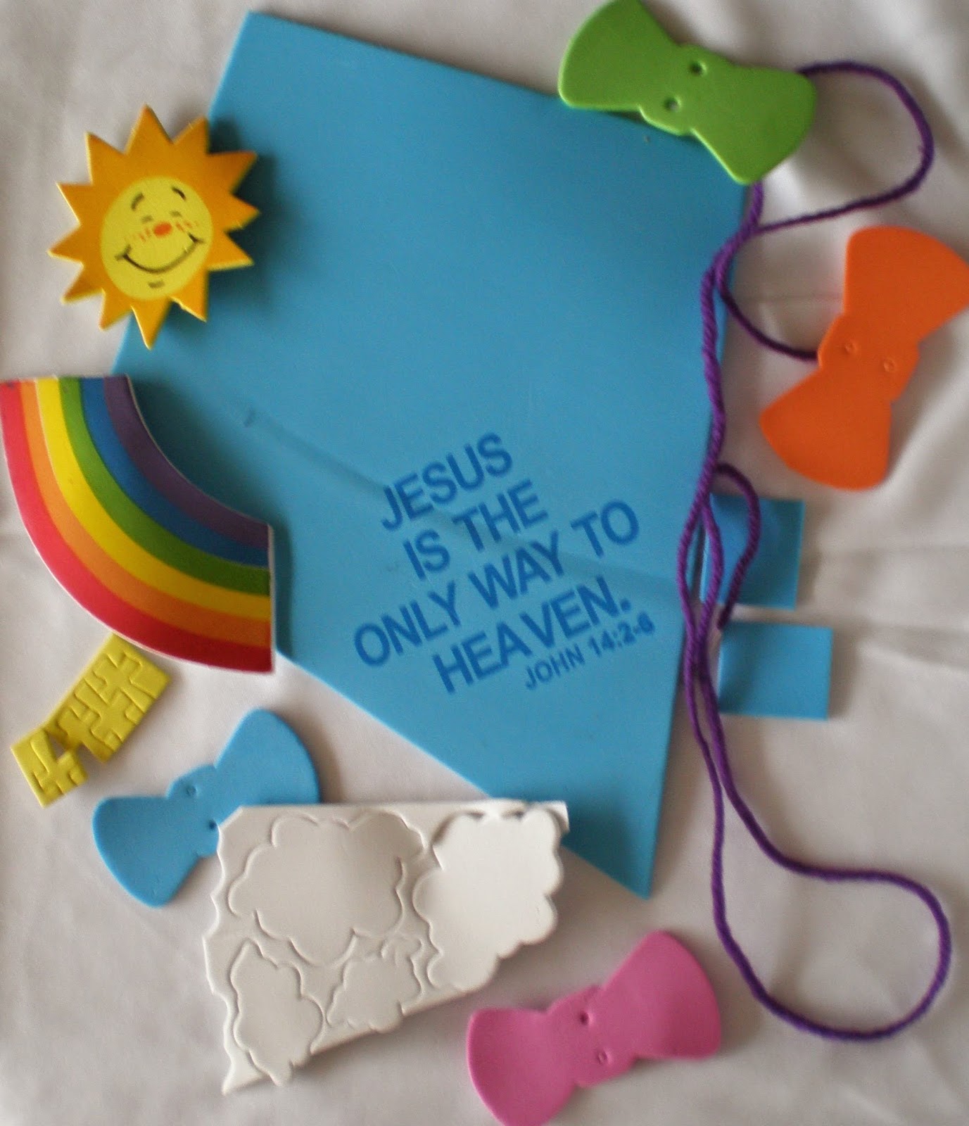 Petersham Bible Book &amp; Tract Depot: Inspirational Kite Sign Craft Kit