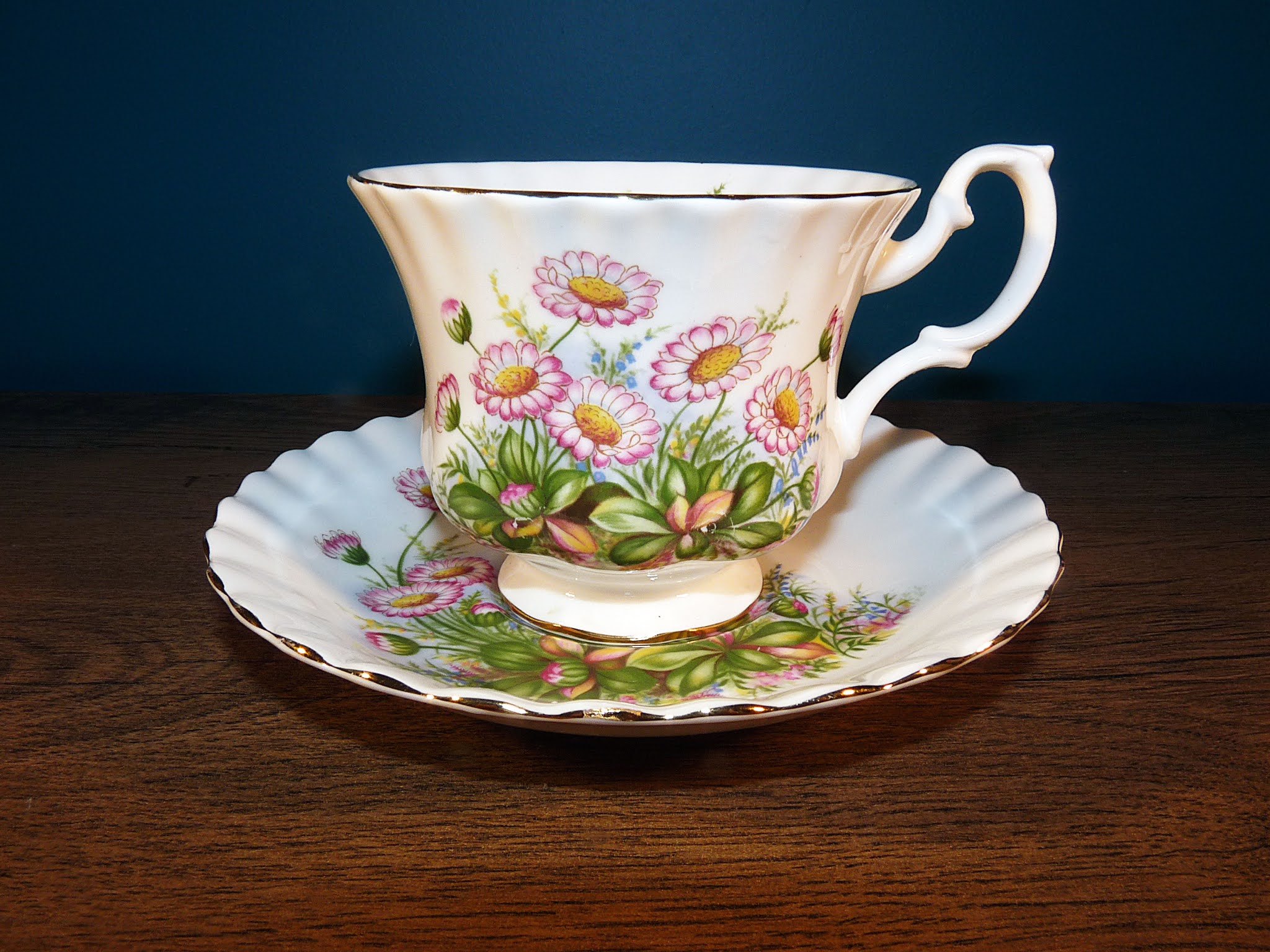 Richmond Bone China filiżanka i spodek wzór stokrotki zdjęcia