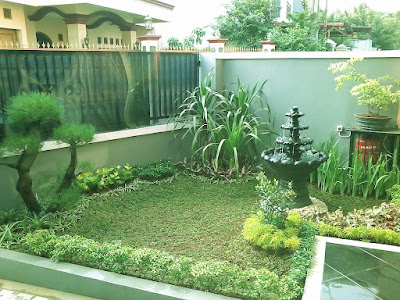 taman rumah minimalis dengan ornamen air mancur mungil taman rumah minimalis dengan ornamen air mancur mungil