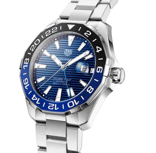 Nuevo lanzamiento de Réplicas Relojes TAG Heuer Aquaracer Cronógrafo Esfera azul Calibre 7 GMT 43mm