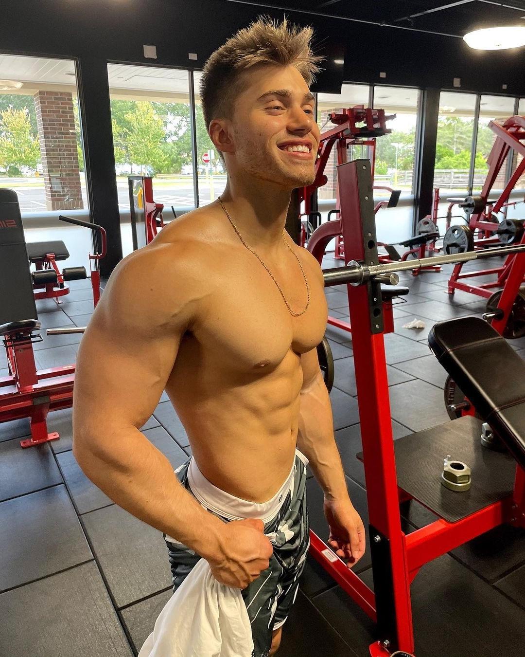 cute-teen-gym-boys-smiling-aaron-miller-shirtless-huge-pecs-arms