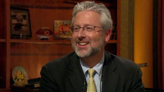 Punya Lubang Kecil di Bagian Telinga Atas? Simak Hal Ini dan Jangan Sampai Infeksi! Punya Lubang Kecil di Bagian Telinga Atas? Simak Hal Ini dan Jangan Sampai Infeksi!