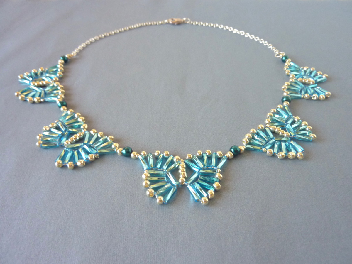 Clever Bugle Bead Butterfly Pendant Tutorial / The Beading Gem