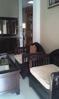 Penggunaan perabot Klasik dan minimalis