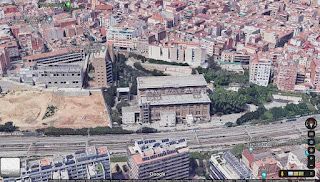 Fuente: Google Maps Antes aislado, ahora en medio de la urbe