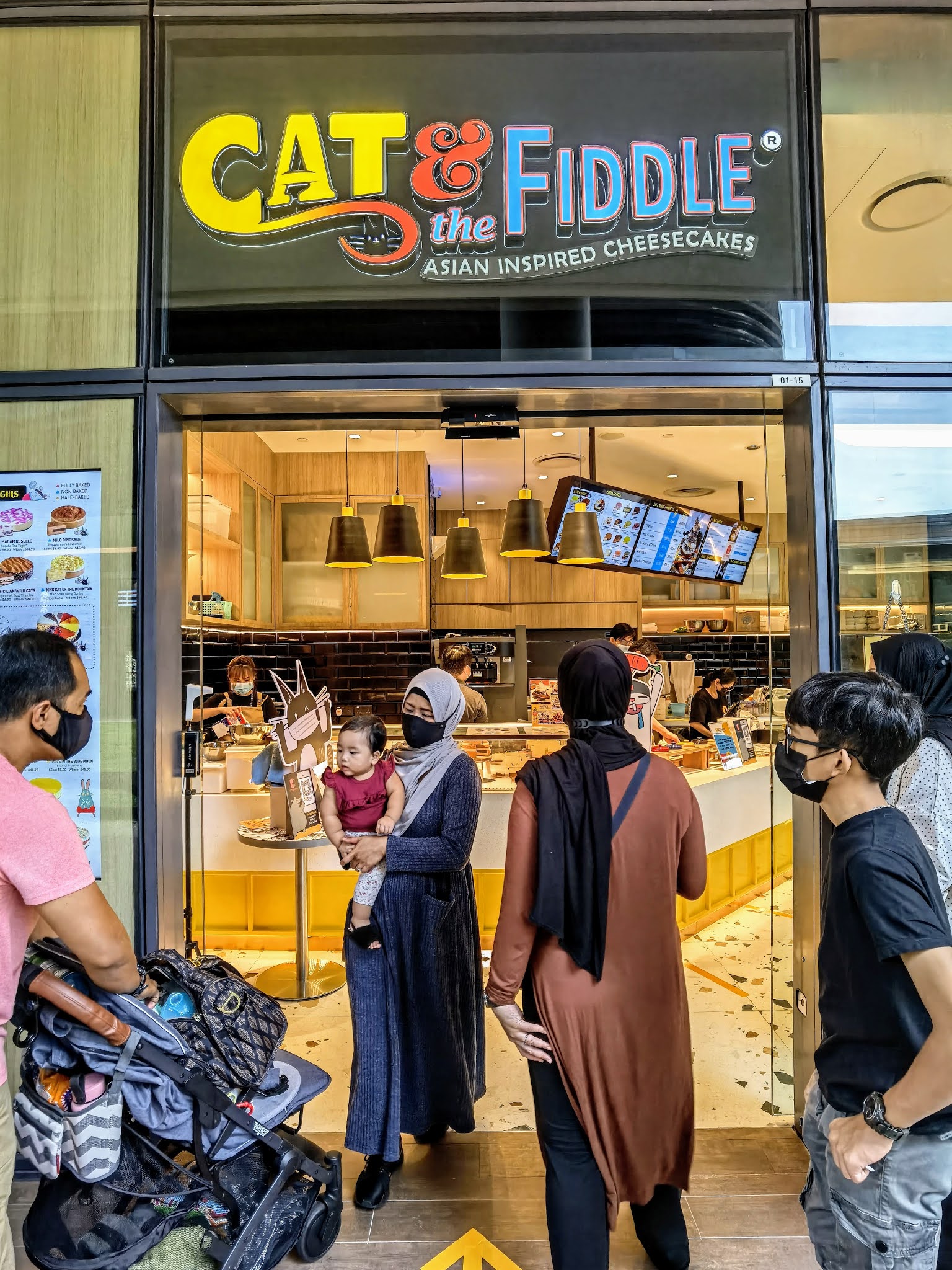 Cat & the Fiddle Cafe Woods Square 🍰 Dream Come True for Cheesecake Lovers (Certified Halal