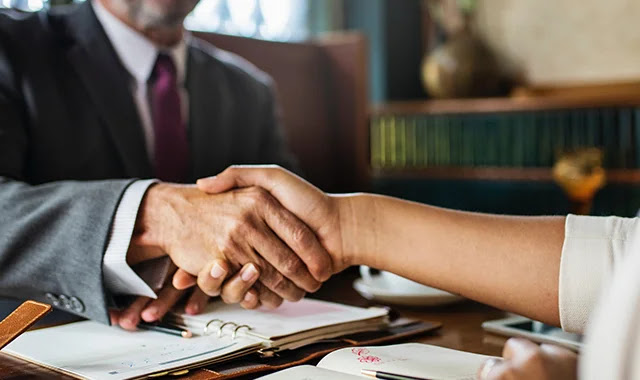 E-BUSINESS Comment réussir un entretien?