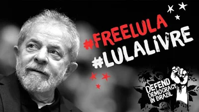 Lula com legenda Lula Livre