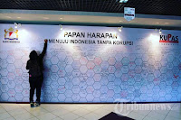 Backdrop Standing Backdrop