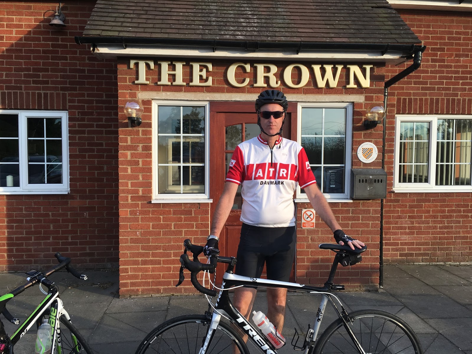 Le Tour de Bedford Brewers starts on a sunny Monday evening in July