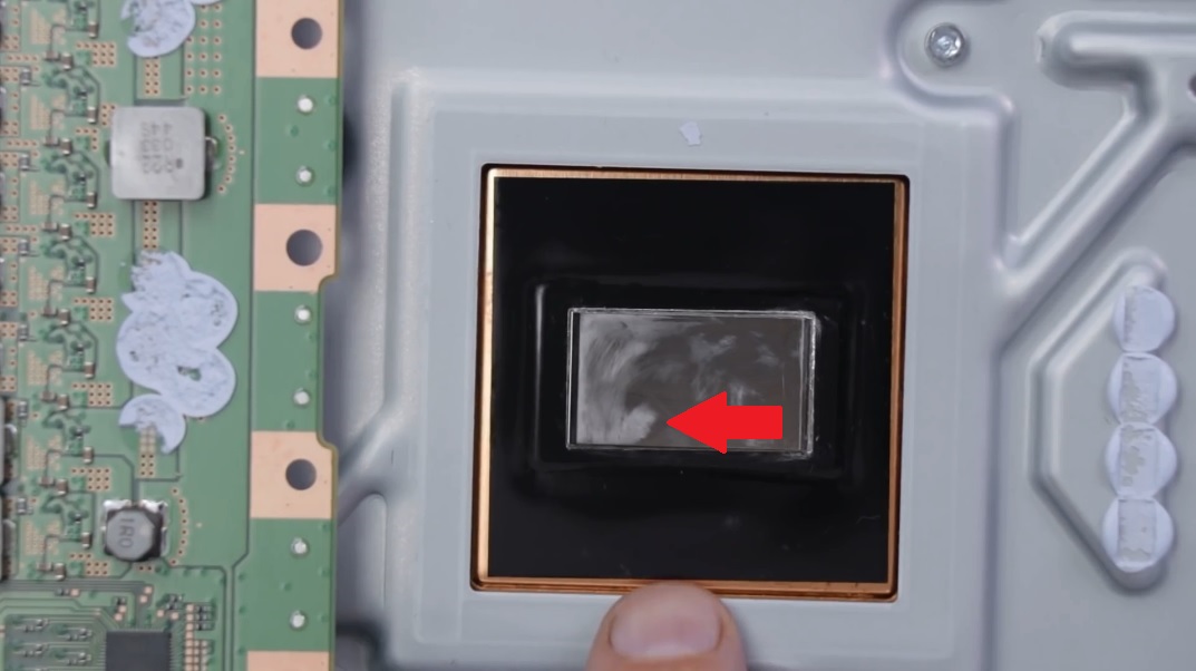 Kenapa PlayStation 5 (PS5) Menggunakan Liquid Metal? CGI Cerita