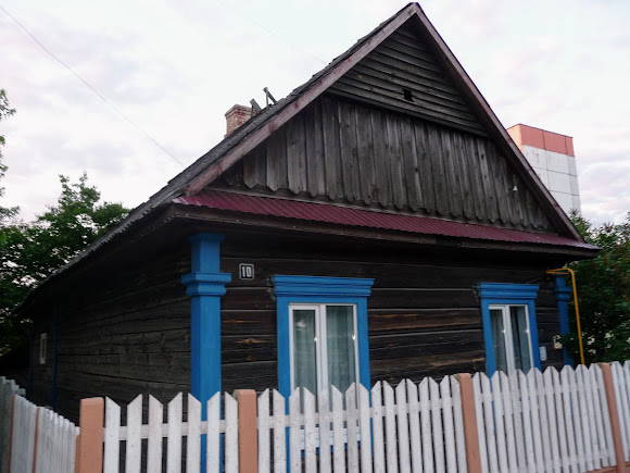 Лунинец. Ул. Красная, 10. Жилой дом Лунинец. Ул. Красная, 10. Жилой дом